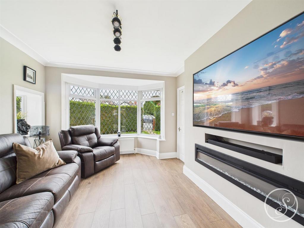 Second sitting room