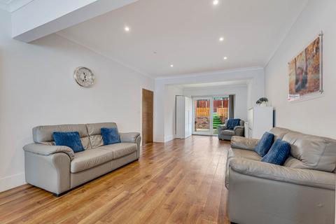 3 bedroom semi-detached house for sale, Parksway, Prestwich