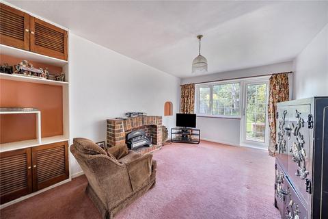 undefined, George Crescent, London, N10