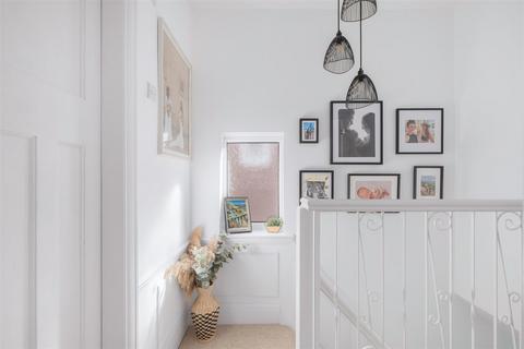3 Barncliffe Road, Sheffield, S10 4DF