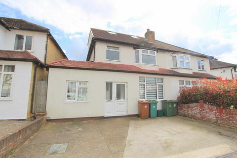 undefined, Victoria Avenue, Wallington SM6