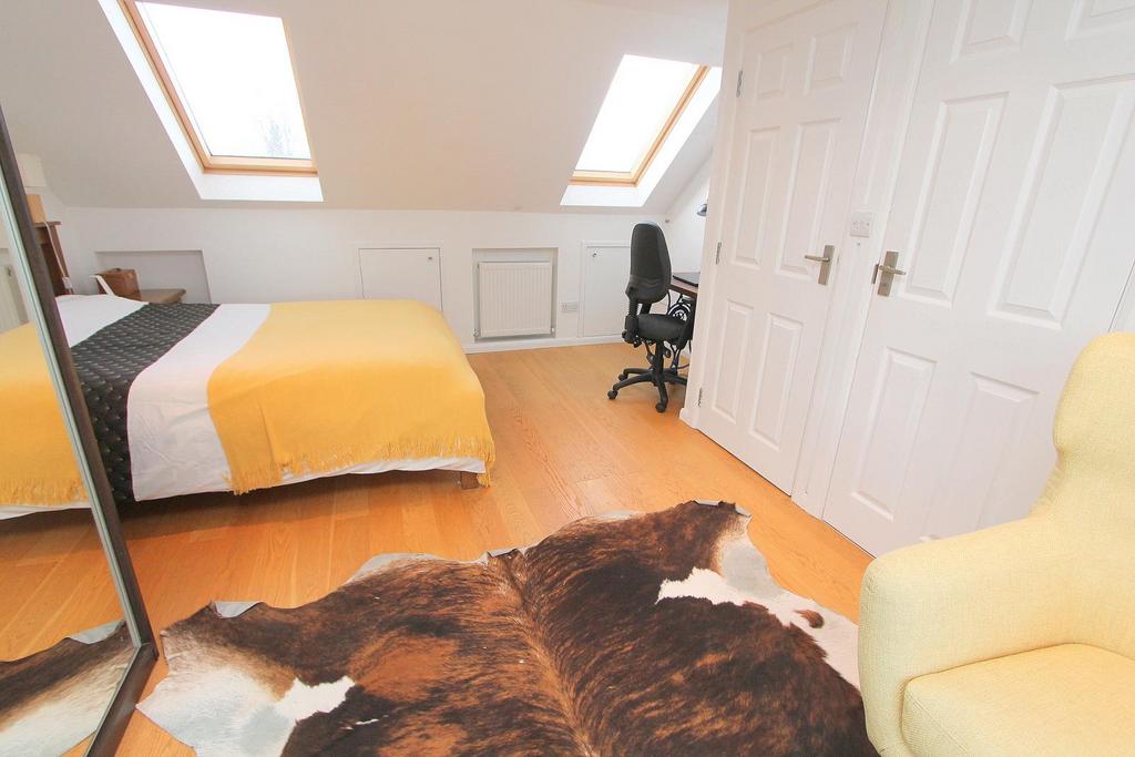 Bed 1.JPG