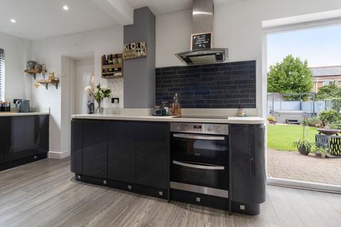 undefined, Worcester WR2