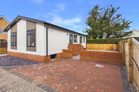 2 bedroom park home for sale, Cheltenham, Gloucestershire, GL51