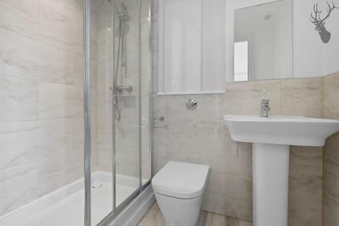 2 bedroom apartment for sale, Mallard Point, Bow