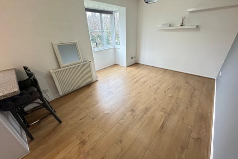 1 bedroom apartment for sale, Falcon Close, Dunstable LU6