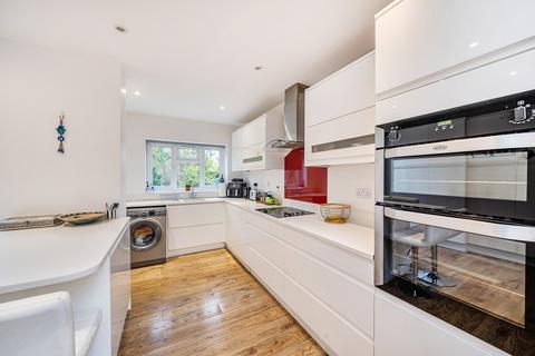 4 bedroom semi-detached house for sale, Felbridge Avenue, Stanmore, Middlesex