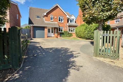 5 bedroom detached house for sale, Apperley Park, Gloucester GL19