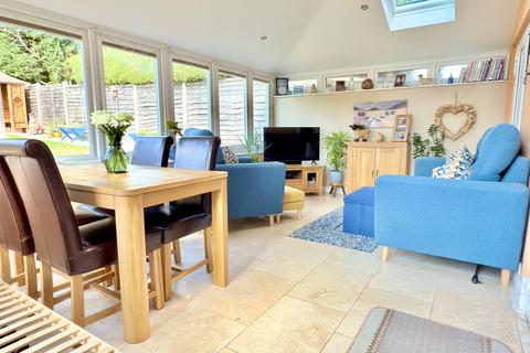 5 bedroom detached house for sale, Apperley Park, Gloucester GL19
