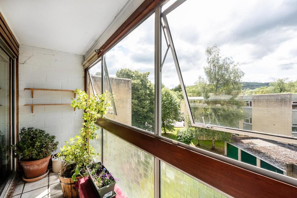 42 Pitman Court, Gloucester Road, Bath, BA1 8 BD (5