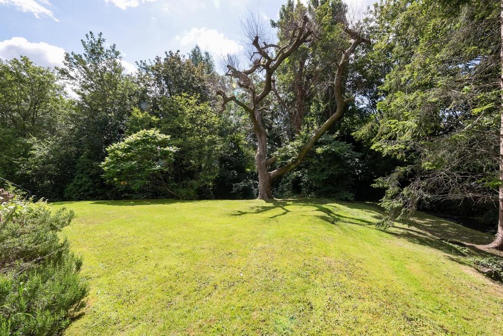 42 Pitman Court, Gloucester Road, Bath, BA1 8 BD (1