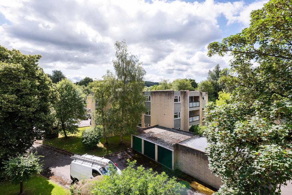 42 Pitman Court, Gloucester Road, Bath, BA1 8 BD (4