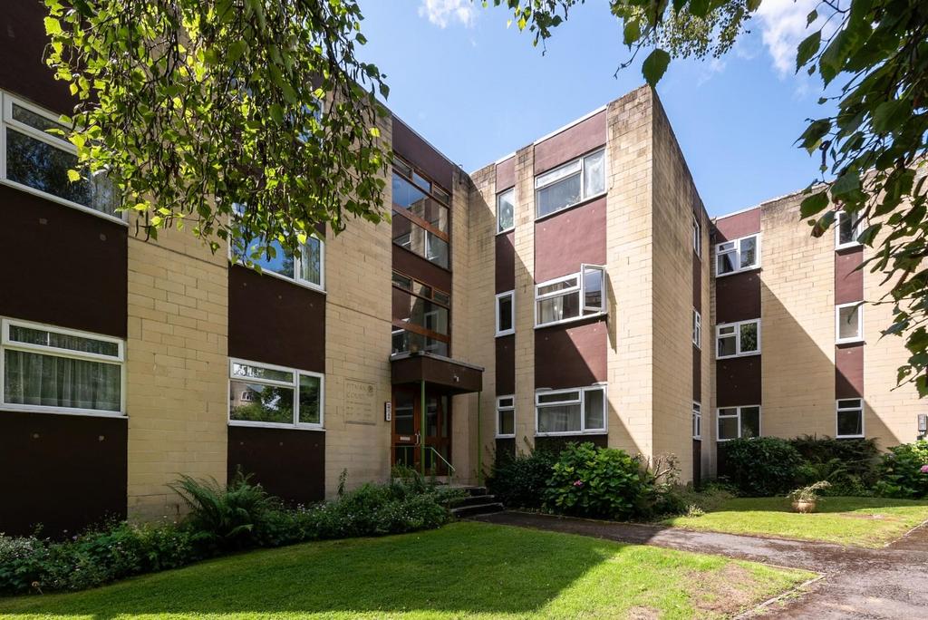 42 Pitman Court, Gloucester Road, Bath, BA1 8 BD (1