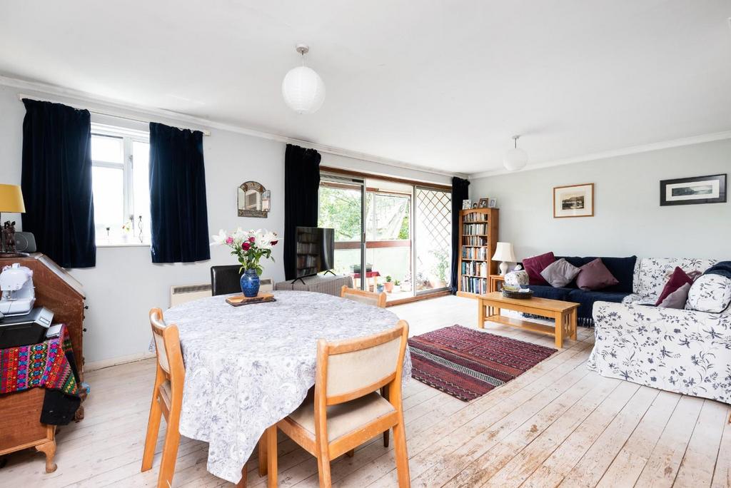 42 Pitman Court, Gloucester Road, Bath, BA1 8 BD (7