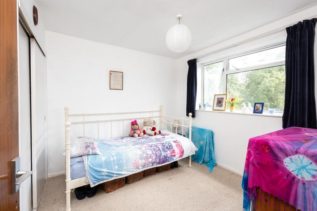 42 Pitman Court, Gloucester Road, Bath, BA1 8 BD (3