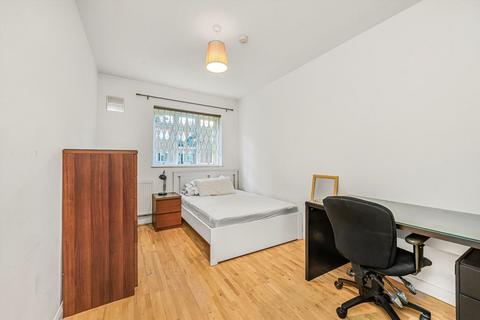 3 bedroom flat to rent, County Street, London SE1