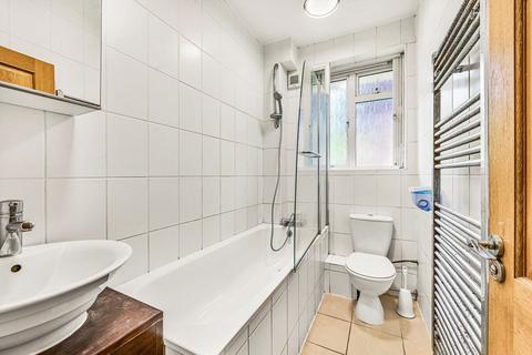 3 bedroom flat to rent, County Street, London SE1