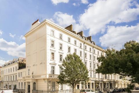 St. Georges Square, London SW1V