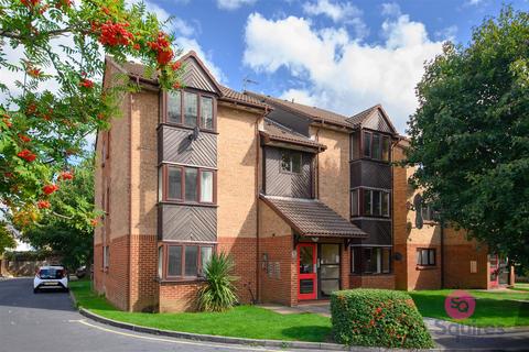 17 Pasteur Close, London, NW9 5HQ