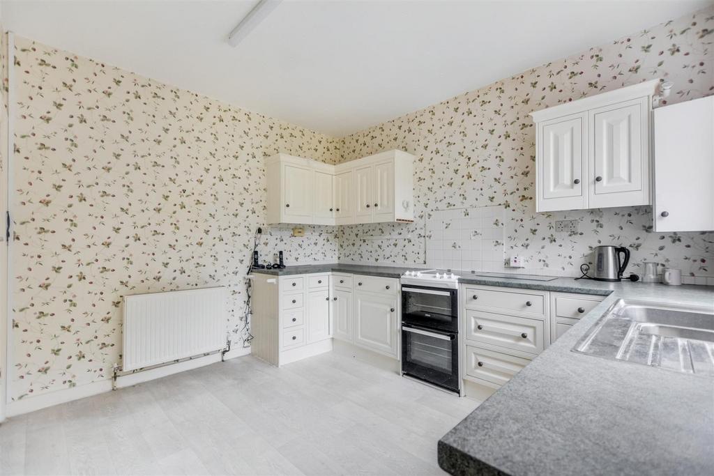 Kitchen 3.jpeg