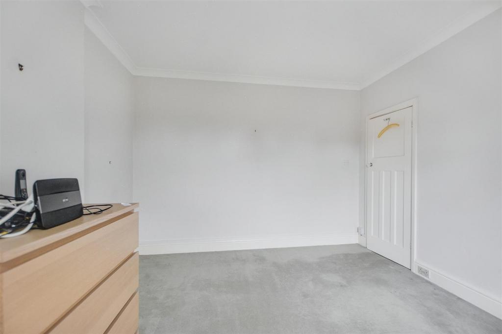 Bedroom 1 2.jpeg