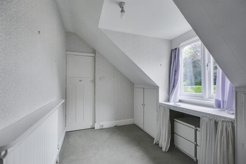 Bedroom 4 2.jpeg