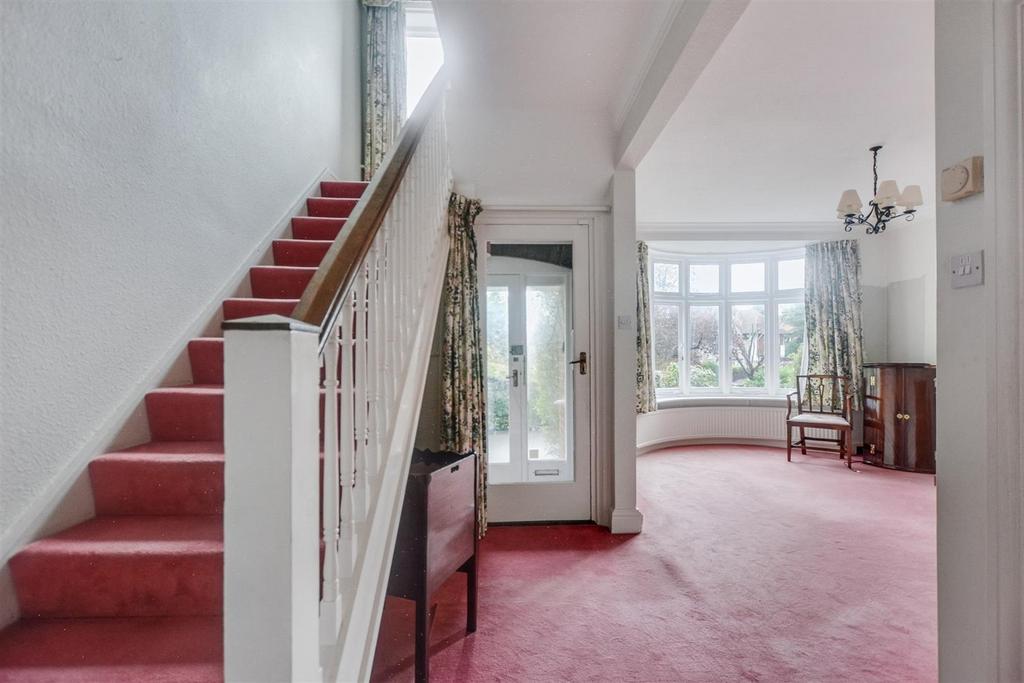 Entrance Hall 2.jpeg