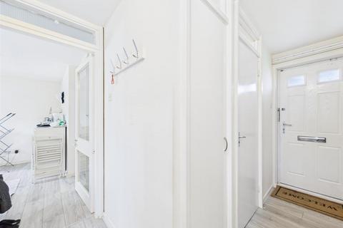 1 bedroom flat for sale, Kerswell Close, London