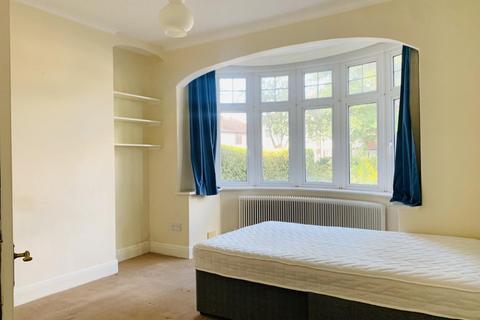 undefined, Cleveley Crescent, Ealing