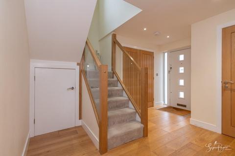 undefined, Swaylands Close, Ryde