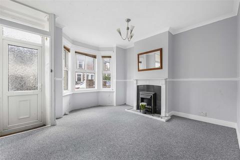 2 bedroom terraced house for sale, Shaftesbury Road, Reading, RG30