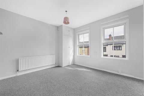 2 bedroom terraced house for sale, Shaftesbury Road, Reading, RG30