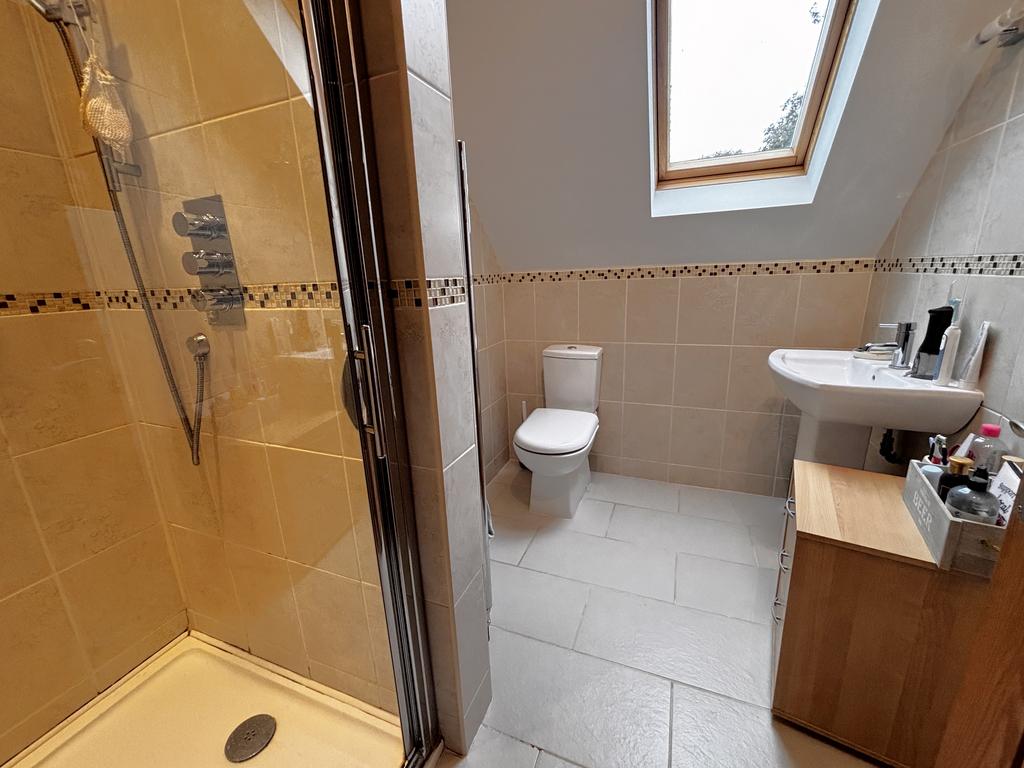 En Suite 2