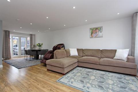 3 bedroom townhouse for sale, Outwood Lane