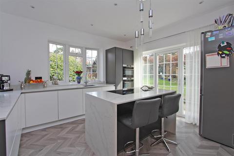 3 bedroom townhouse for sale, Outwood Lane