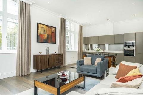undefined, Leman Street, London E1