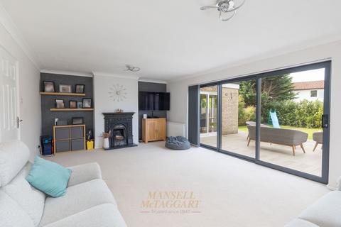 4 bedroom detached house for sale, Kitsmead, Crawley RH10