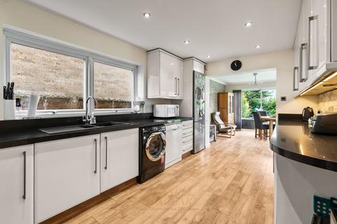 4 bedroom detached house for sale, Kitsmead, Crawley RH10