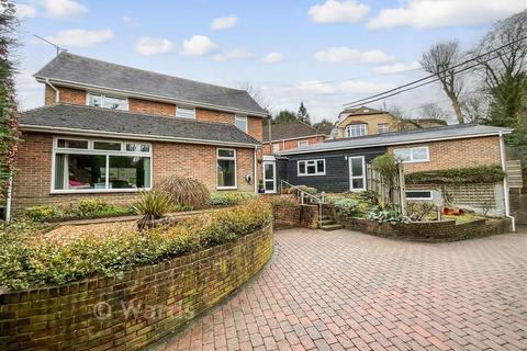 undefined, Robin Hood Lane, Chatham ME5