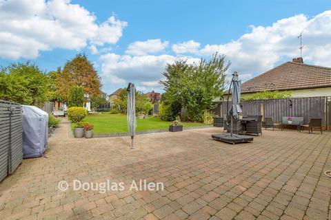 3 bedroom detached house for sale, Mill Road, Billericay, Essex