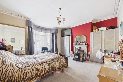 4 bedroom apartment for sale, Waterloo Place, North Shields