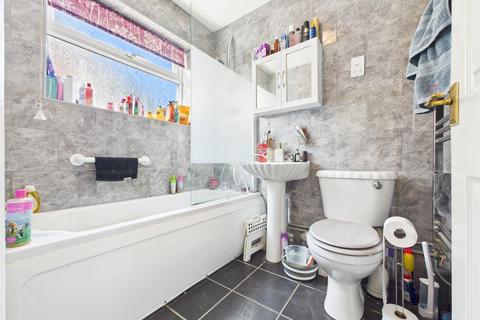 8 Windsor Drive, Tuffley, Gloucester, GL4 0QW