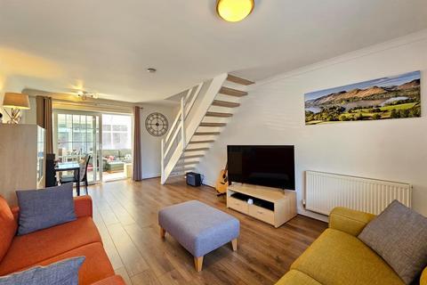 3 bedroom terraced house for sale, Henley Drive, Timperley, Altrincham