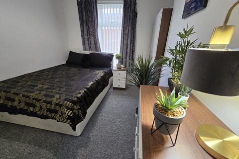 1 bedroom in a house share to rent, Ena Street,  Hull, HU3