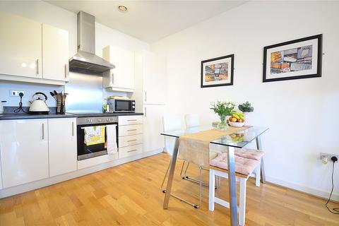 2 bedroom apartment to rent, Houseman Crescent, West Didsbury, Manchester, M20