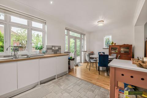 undefined, London N14