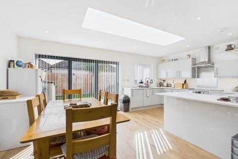 3 bedroom bungalow for sale, Lansdowne Road, Staines-upon-Thames, Surrey, TW18