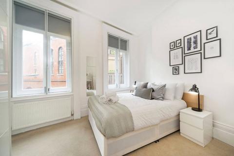 undefined, Hanway Street, Fitzrovia, London, W1T