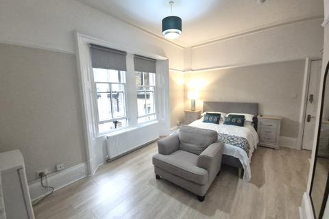 1 bedroom in a flat share to rent, Broomfield Road, Sheffield S10