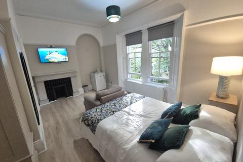 1 bedroom in a flat share to rent, Broomfield Road, Sheffield S10